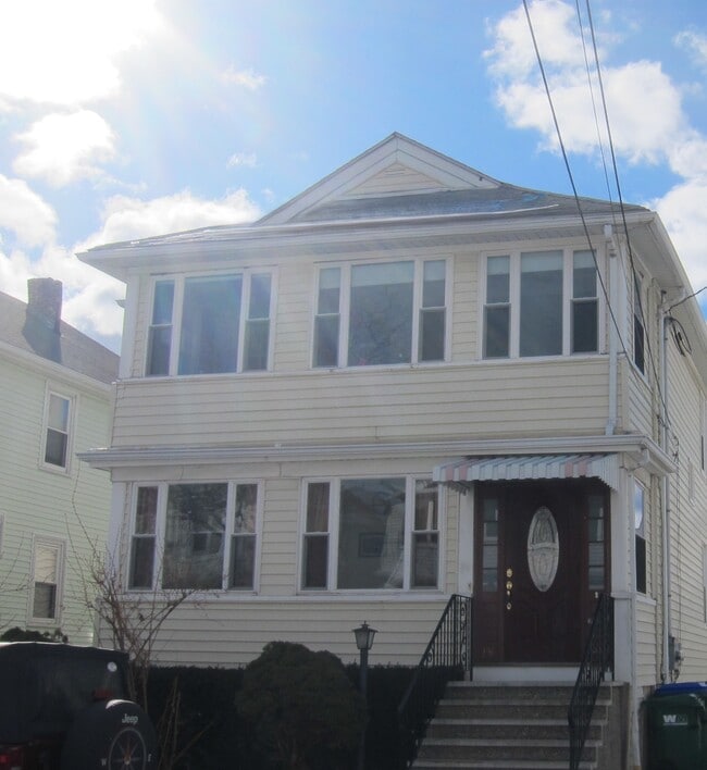 88 1st St, Unit 90
