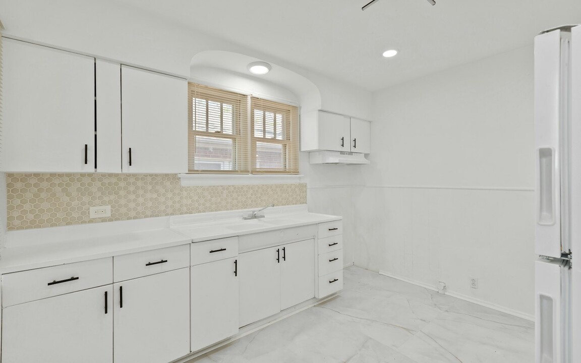 8937 Edna St in St. Louis, MO - Building Photo