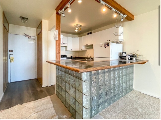 4250 N Marine Dr, Unit 1034 in Chicago, IL - Foto de edificio - Building Photo