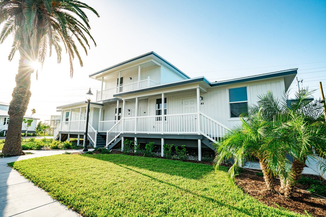 Seaward Landing in Marathon, FL - Building Photo