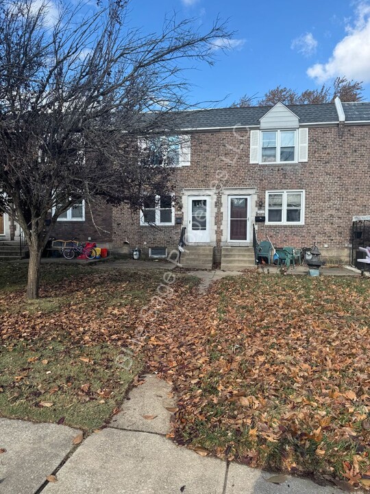 5373 Delmar Rd in Clifton Heights, PA - Foto de edificio