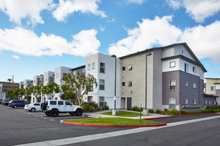 Camino & Vista Del Mar Apartments