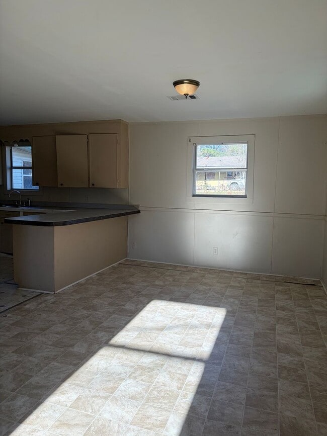 516 Bayou Maria Rd in Pineville, LA - Building Photo - Building Photo