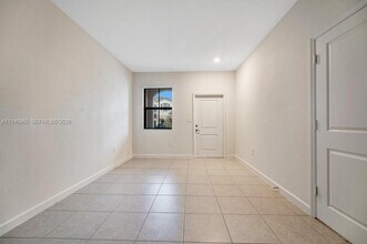 11918 SW 245 Ter in Princeton, FL - Building Photo - Building Photo