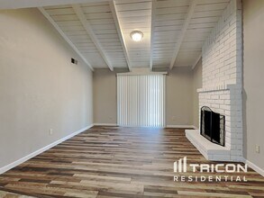1200 Muirswood Way in Modesto, CA - Building Photo - Building Photo