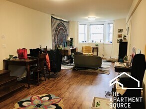 3804 W Diversey Ave in Chicago, IL - Foto de edificio - Building Photo