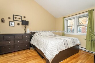 135 Bolton St in Boston, MA - Building Photo - Building Photo