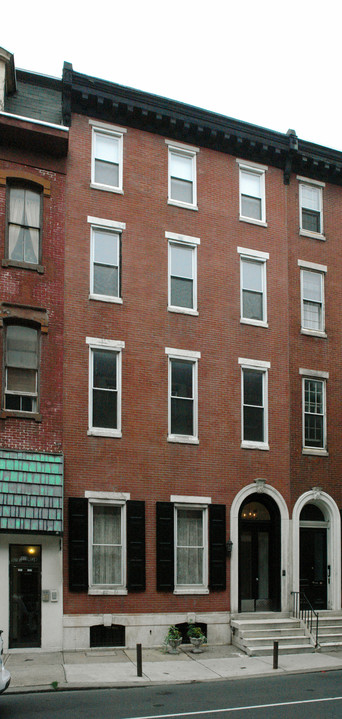 1931 Spruce St in Philadelphia, PA - Building Photo