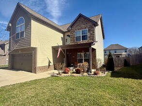 275 Crusaw Dr in Clarksville, TN - Building Photo - Building Photo