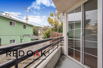 4320 S Centinela Ave in Los Angeles, CA - Building Photo - Building Photo