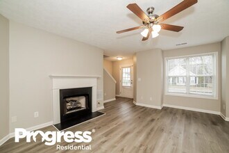 3031 Heatherbrook Trce in Canton, GA - Foto de edificio - Building Photo