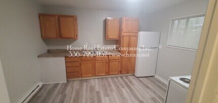 1400 W Academy St in Winston-Salem, NC - Building Photo - Building Photo