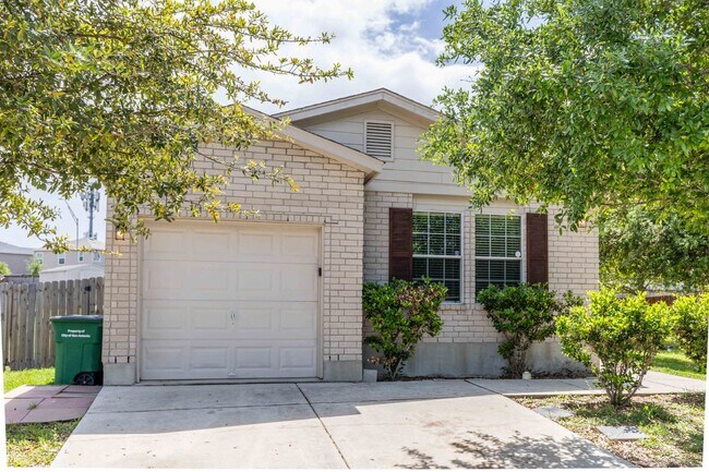 8434 Miners Point in San Antonio, TX - Building Photo - Building Photo