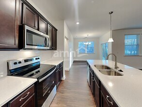 7023 Garrett Ct in Charlotte, NC - Building Photo - Building Photo
