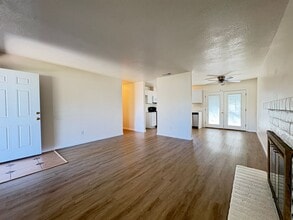 8828 Aylesford Ln in Stockton, CA - Building Photo - Building Photo