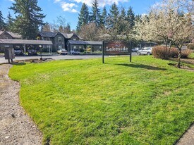 13801 Old Redmond Rd in Redmond, WA - Building Photo