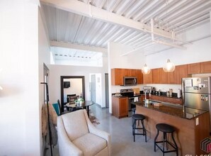 1075 Baxter St in Athens, GA - Building Photo - Building Photo