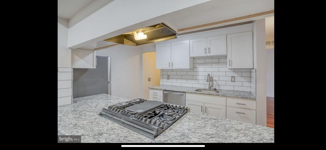 property at 405 Waters Edge Dr