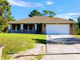 655 Keller St E in Lehigh Acres, FL - Building Photo