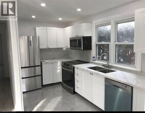 850 Garth St in Hamilton, ON - Building Photo - Building Photo