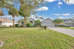 347 SW Panther Trce in Port St. Lucie, FL - Building Photo - Building Photo