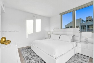 1300 Brickell Bay Dr, Unit 2702 in Miami, FL - Building Photo - Building Photo