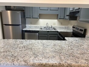 Ravenwood in Gulfport, MS - Building Photo - Building Photo