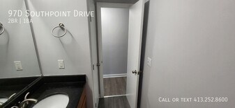 97 Southpoint Dr in Amherst, MA - Building Photo