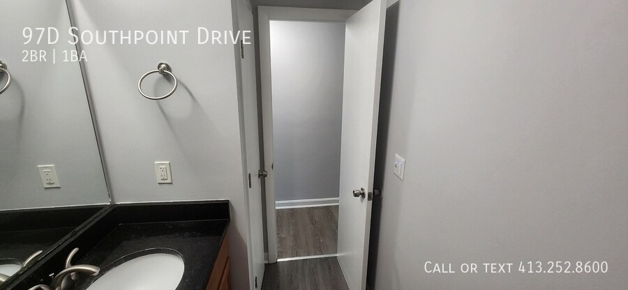 97 Southpoint Dr in Amherst, MA - Building Photo