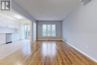 55 Walkview Crescent in Richmond Hill, ON - Building Photo - Building Photo