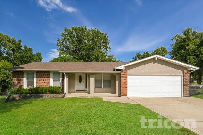 property at 43 Westbrook Dr