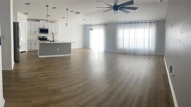 112 Oakwood Ct in Rotonda West, FL - Building Photo - Building Photo