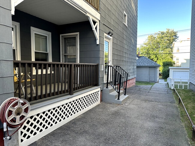 569 Rimmon St, Unit 3 in Manchester, NH - Building Photo - Building Photo