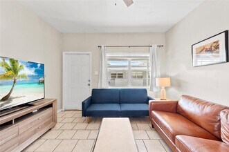 1127 NE 5th Ave in Fort Lauderdale, FL - Building Photo - Building Photo