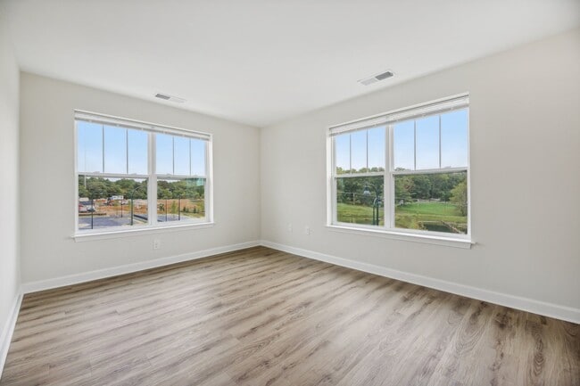 Willow Manor at Cabin Branch (Senior 62+) in Clarksburg, MD - Building Photo - Building Photo
