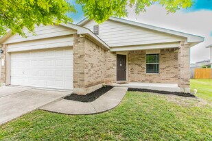 104 Easy St in Hutto, TX - Building Photo
