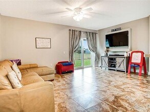 934 Gloucester Ct in Kissimmee, FL - Building Photo - Building Photo