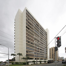 Punahou Chalet Condominiums in Honolulu, HI - Building Photo - Building Photo