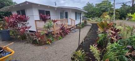 1717 Kaehulua Pl, Unit B in Kapaa, HI - Building Photo - Building Photo