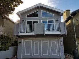 1745 Herrin St in Redondo Beach, CA - Building Photo