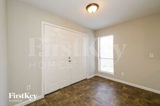 4299 Crescent Park Dr in Memphis, TN - Building Photo - Building Photo