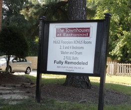 The Townhouses of Eastwood in Newport News, VA - Foto de edificio - Building Photo