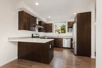 5903 185th Ct NE in Redmond, WA - Building Photo - Building Photo