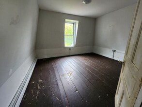 4 Carnes Rd in East Barre, VT - Building Photo - Building Photo