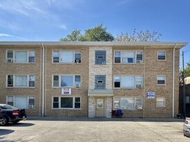 7632.5 N Milwaukee Ave in Niles, IL - Building Photo