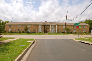 Cedar Crossing Apartments