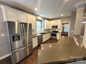 5618 Branthurst Dr in Charlotte, NC - Building Photo - Building Photo