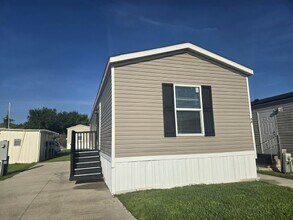 44 Stebbins Dr in Winter Haven, FL - Building Photo - Building Photo