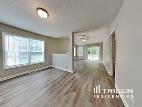 2932 Neals Creek Dr in Raleigh, NC - Building Photo - Building Photo