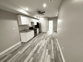 200 E 22nd St in Baltimore, MD - Building Photo